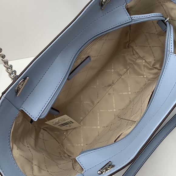 MICHAEL KORS LARGE CHAIN SHOULDER TOTE PALE BLUE COLOR - Picture 8 of 16
